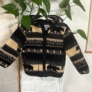 Toddler Old Navy Fair Isle Fleece Zipper Jacket  Size 2T  Black and Beige/Cream